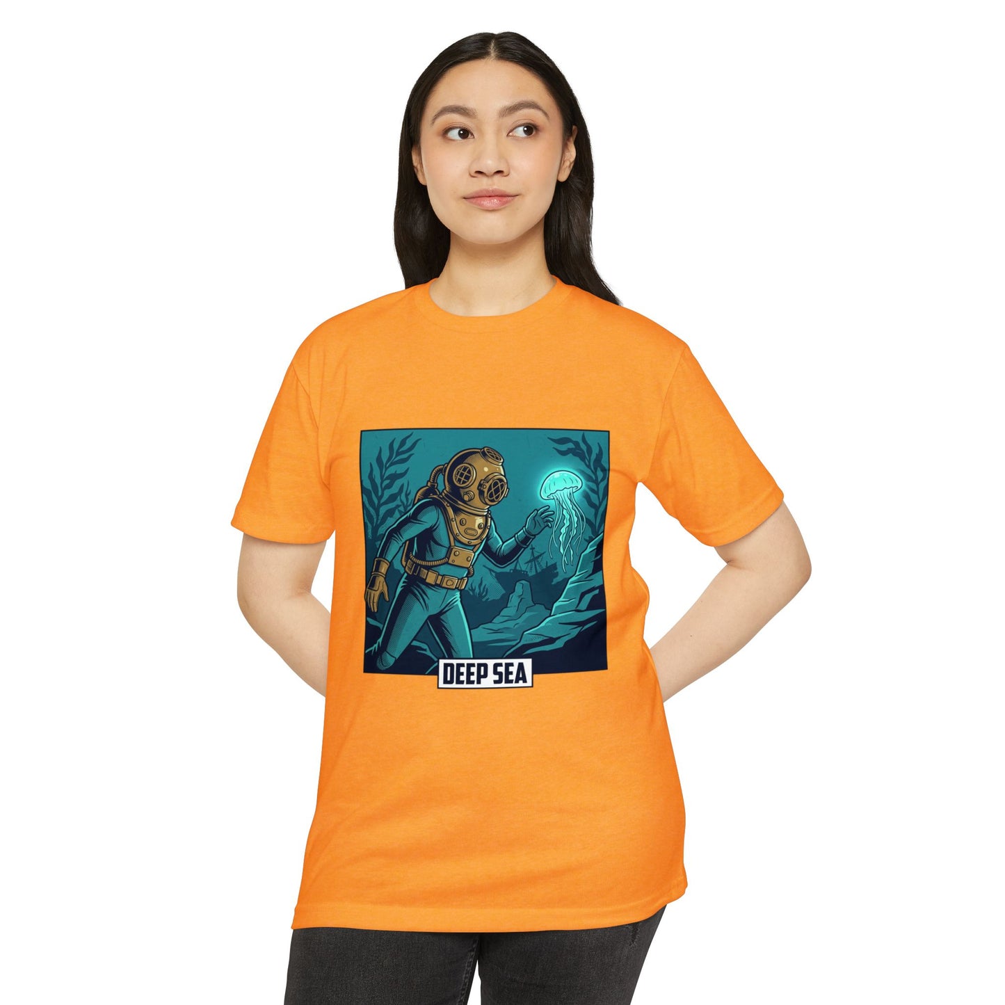 Deep Sea Diver Vintage Helmet Scuba T-Shirt