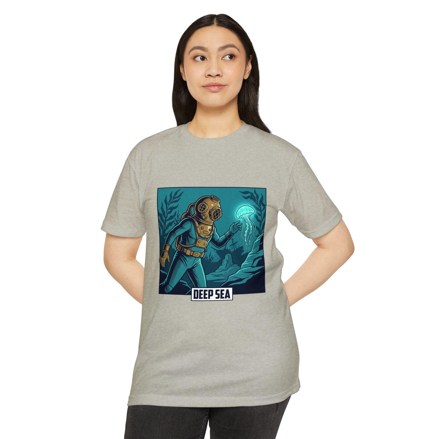 Deep Sea Diver Vintage Helmet Scuba T-Shirt
